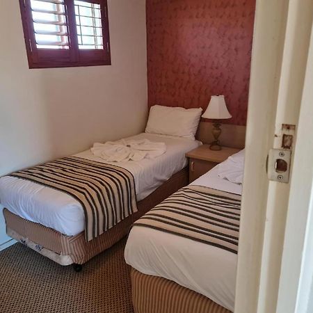Country Plaza Motel Taree Dış mekan fotoğraf